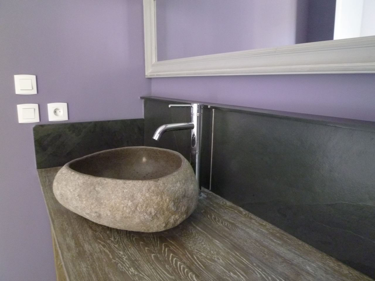 Vasque en pierre.jpg