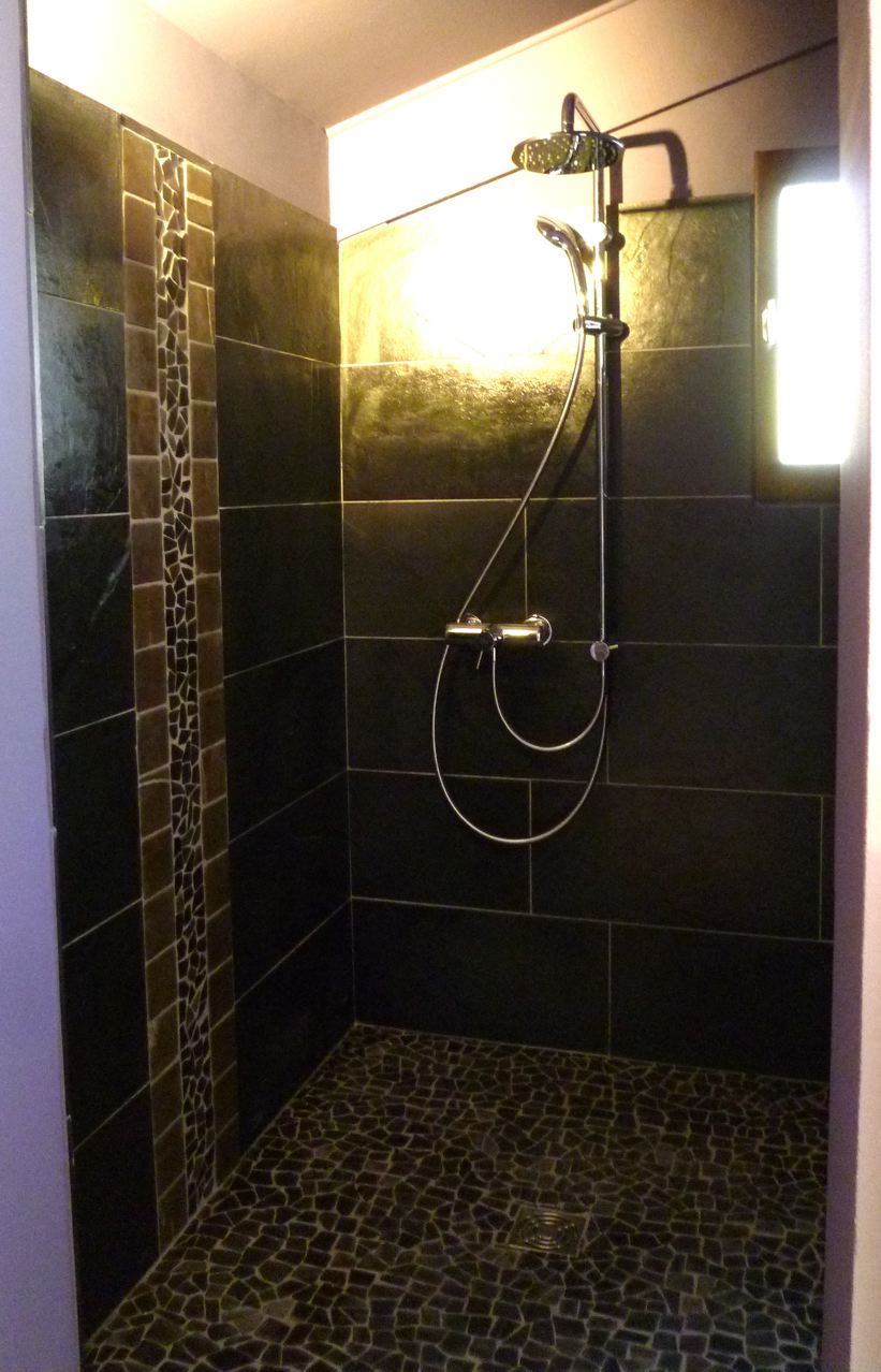 Salle De Bain Ardoise Et Pierre : salle de bain ardoise et pierre : Salle De Bain En Ardoise Dallages … Salle De Bain Ardoise Et Pierre : salle de bain ardoise et pierre : Salle De Bain En Ardoise Dallages …